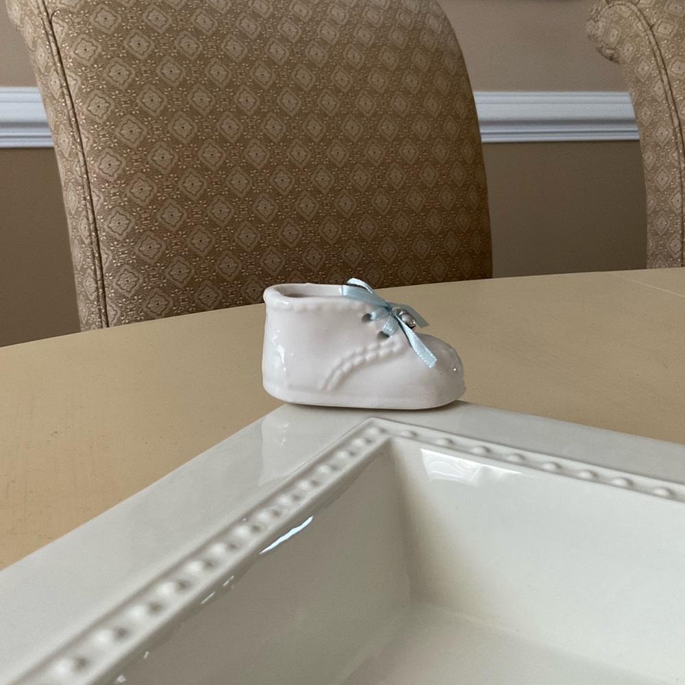 Baby Bootie Platter Decoration - Blue Ribbon